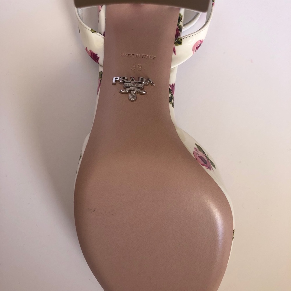 ! SOLD ! Prada Floral Pumps - Picture 8 of 8